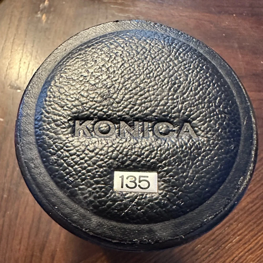 KONICA HEXANON AR 135MM F/3.2 TELEPHOTO LENS. KONICA AR MOUNT CLEAN GLASS & CASE